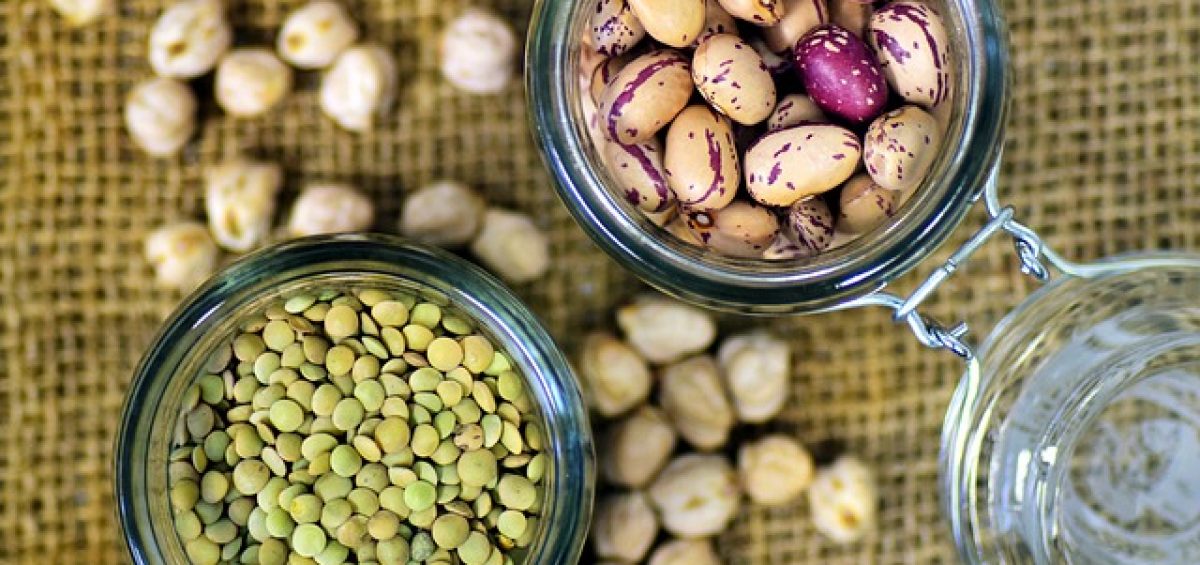 Lentils beans and healthy proteins for vegans and vegetarians